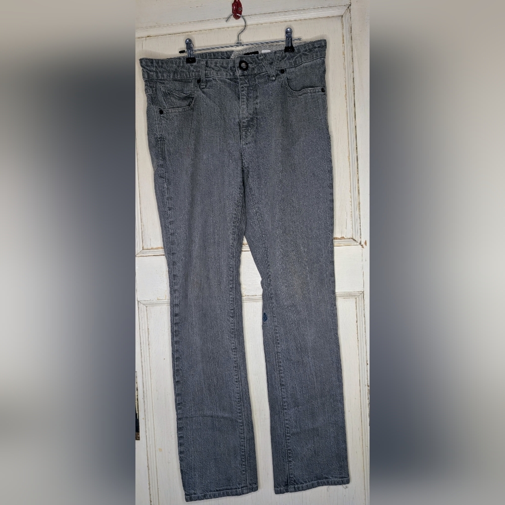 2/$40 Volcom Gray Straight Leg Jeans Classic Style